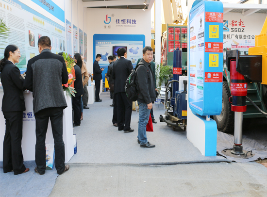2014年寶(bǎo)馬展(zhǎn)佳恒展台(tái)風彩(cǎi)展示(shì)